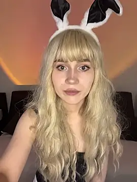 Charlotte Pretty online show from 07-14-26, 05:01