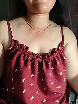 Snapshot of Nganquynh_2k2 chatting on 07-13-26, 03:26 Nganquynh 2k2 online show from 07-13-26, 03:26