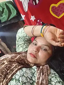 jiyarani12458 online show from 07-17-26, 04:08