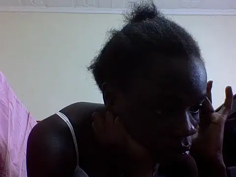 essyqueenk online show from 07-14-26, 09:36