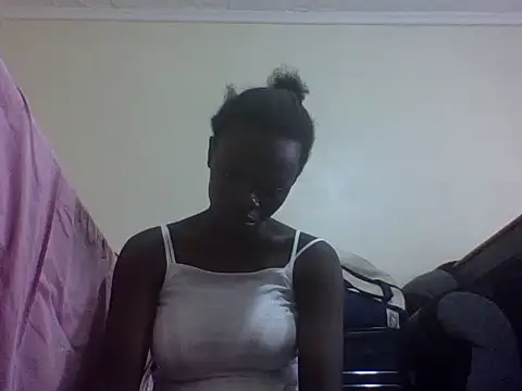 essyqueenk online show from 07-14-26, 10:21