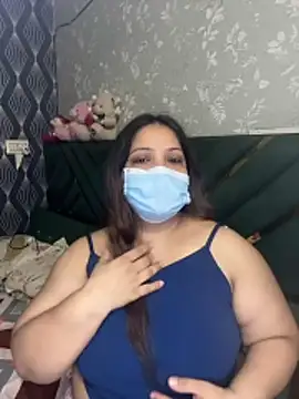 Snapshot of BarbieJasmine chatting on 07-18-26, 07:01 BarbieJasmine online show from 07-18-26, 07:01