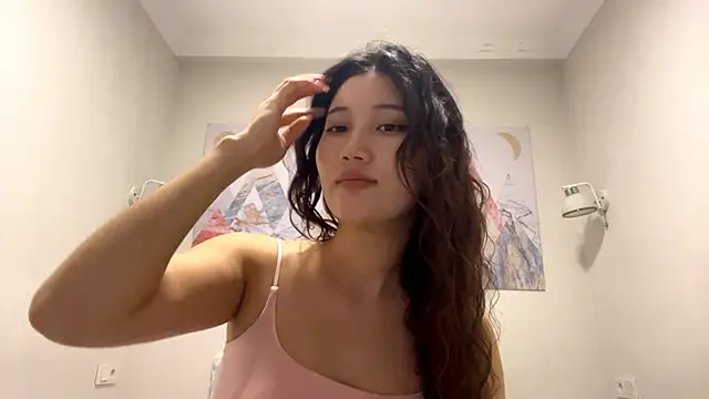 Snapshot of ReneeWagner chatting on 07-19-26, 01:15 ReneeWagner online show from 07-19-26, 01:15