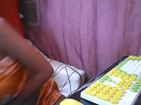Snapshot of SaucyPussyxx chatting on 07-17-26, 12:34 SaucyPussyxx online show from 07-17-26, 12:34