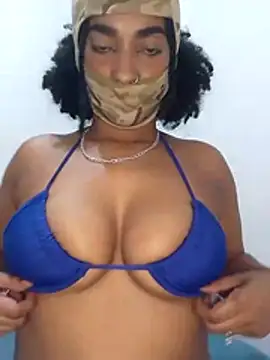 Neferttitt online show from 07-22-26, 05:27