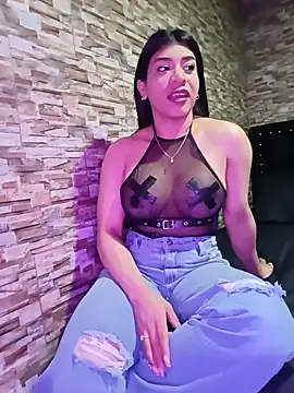 Snapshot of Ariana_Rios01 chatting on 07-19-26, 02:59 Ariana Rios01 online show from 07-19-26, 02:59