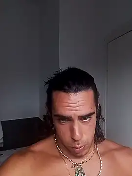Snapshot of leo175175 chatting on 07-19-26, 07:06 leo175175 online show from 07-19-26, 07:06