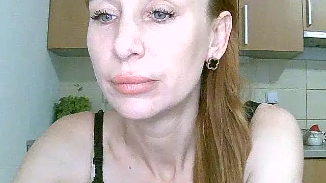 Snapshot of AimeeAlanx chatting on 07-26-26, 01:18 AimeeAlanx online show from 07-26-26, 01:18