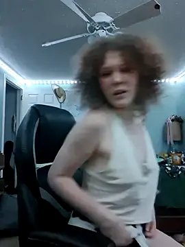MaddieBoo1 online show from 07-22-26, 03:09