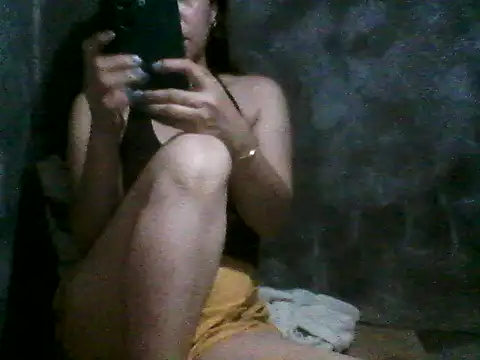 Snapshot of maureen0 chatting on 07-23-26, 02:26 maureen0 online show from 07-23-26, 02:26