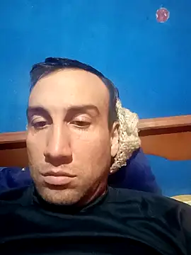Snapshot of elvakero1988 chatting on 07-23-26, 05:33 elvakero1988 online show from 07-23-26, 05:33