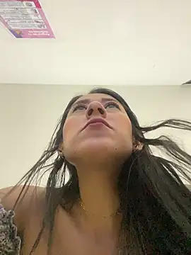 Snapshot of Lia-1212 chatting on 07-25-26, 01:52 Lia-1212 online show from 07-25-26, 01:52