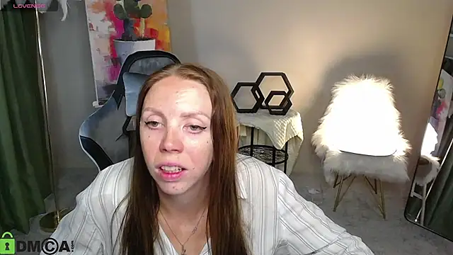 EmilyStevart online show from 08-05-26, 08:06