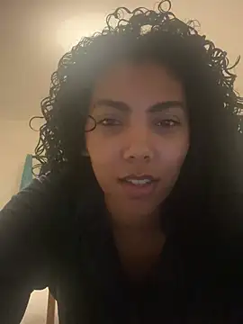 Snapshot of Amelify chatting on 07-24-26, 11:25 Amelify online show from 07-24-26, 11:25