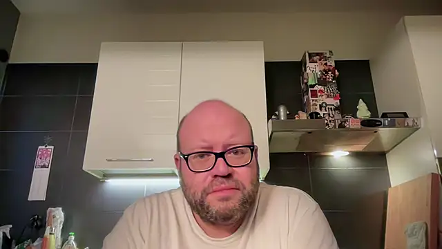 theitalianbear online show from 04-12-26, 04:17