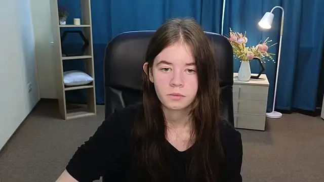 NicolaDevis online show from 07-30-26, 08:46