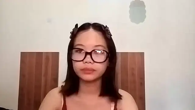 Snapshot of YunaSato chatting on 08-01-26, 03:39 YunaSato online show from 08-01-26, 03:39