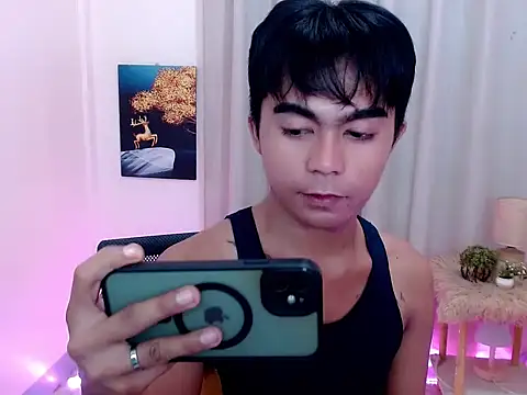 Xyrien Miller online show from 07-30-26, 10:25