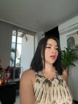 Snapshot of HannaBeckett chatting on 02-13-26, 12:23 HannaBeckett online show from 02-13-26, 12:23