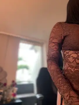 Snapshot of HannaBeckett chatting on 04-15-26, 06:37 HannaBeckett online show from 04-15-26, 06:37