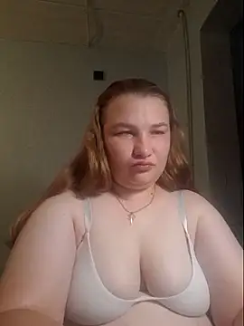 Jullia000 online show from 08-04-26, 07:49