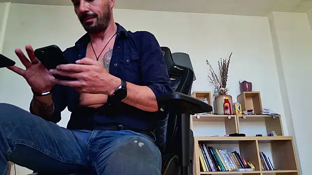 ChrisKox online show from 05-16-26, 08:55
