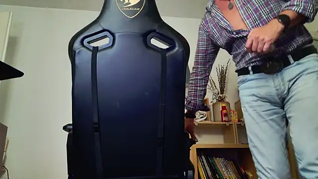 ChrisKox online show from 05-20-26, 06:58