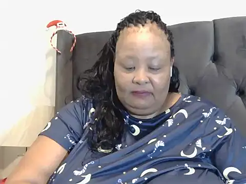 Snapshot of nancy111 chatting on 12-16-25, 02:27 nancy111 online show from 12-16-25, 02:27