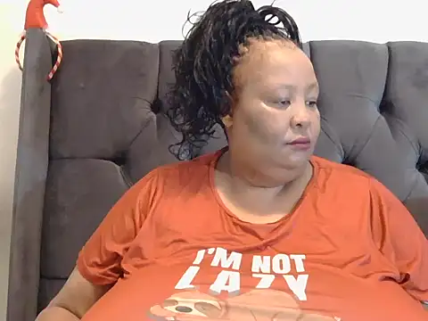 Snapshot of nancy111 chatting on 12-23-25, 02:42 nancy111 online show from 12-23-25, 02:42