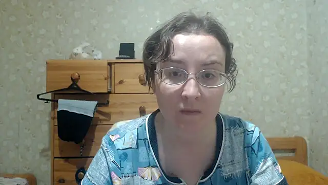 Snapshot of Smart_Rose chatting on 04-19-26, 06:43 Smart Rose online show from 04-19-26, 06:43
