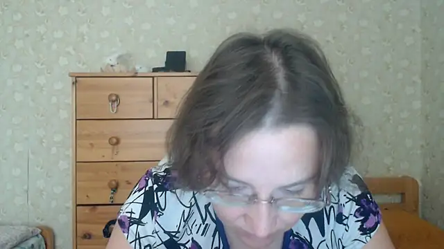 Snapshot of Smart_Rose chatting on 05-11-26, 11:49 Smart Rose online show from 05-11-26, 11:49