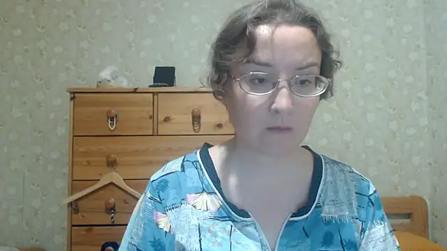 Snapshot of Smart_Rose chatting on 05-20-26, 06:47 Smart Rose online show from 05-20-26, 06:47