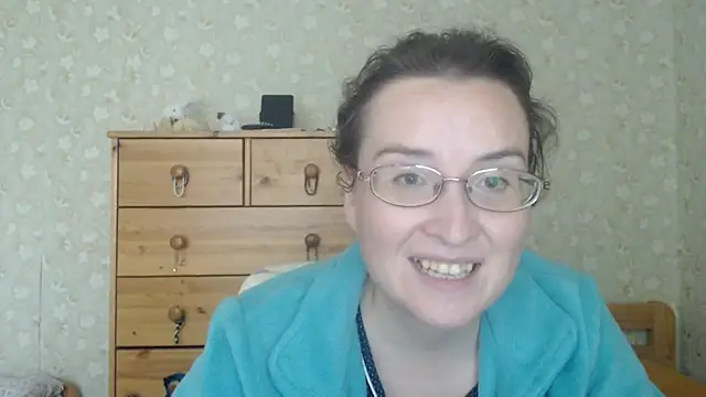 Snapshot of Smart_Rose chatting on 05-30-26, 03:53 Smart Rose online show from 05-30-26, 03:53
