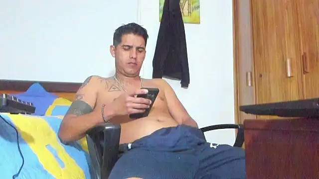 Zack Grey online show from 11-07-25, 04:23