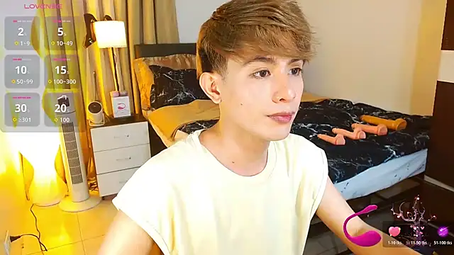 Snapshot of WildestTwink chatting on 06-24-26, 05:23 WildestTwink online show from 06-24-26, 05:23