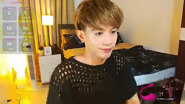 Snapshot of WildestTwink chatting on 06-26-26, 02:10 WildestTwink online show from 06-26-26, 02:10