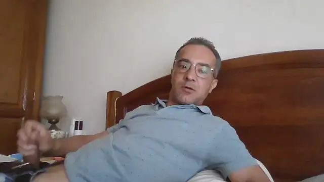 CarlosRocha73 online show from 05-25-26, 11:05
