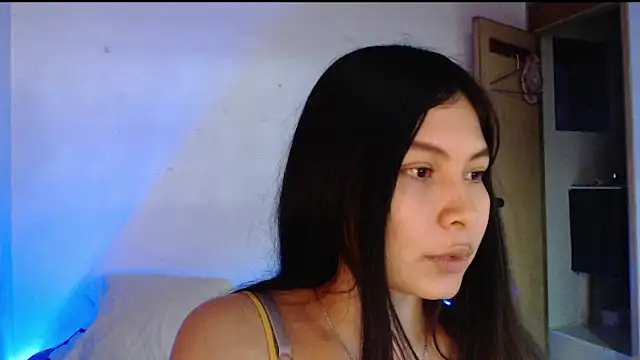 evolet01 online show from 10-07-25, 06:49