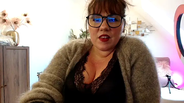 Petitexsirene online show from 11-21-25, 12:48