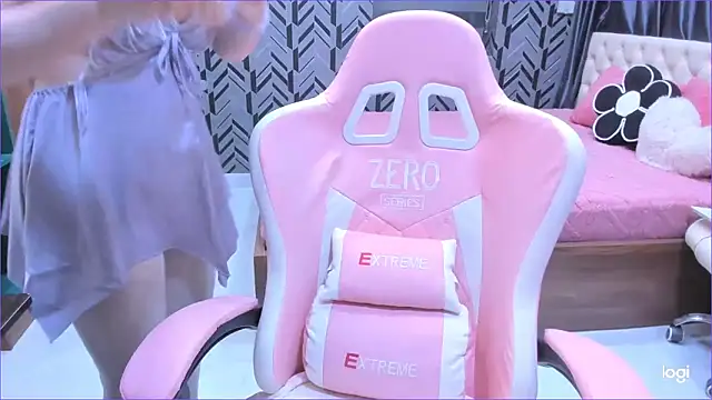 Snapshot of Toyota_Motor_Corporation chatting on 03-28-26, 11:48 Toyota Motor Corporation online show from 03-28-26, 11:48