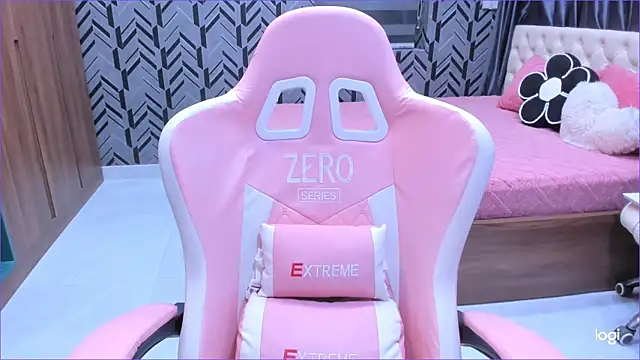 Snapshot of Toyota_Motor_Corporation chatting on 03-31-26, 11:49 Toyota Motor Corporation online show from 03-31-26, 11:49