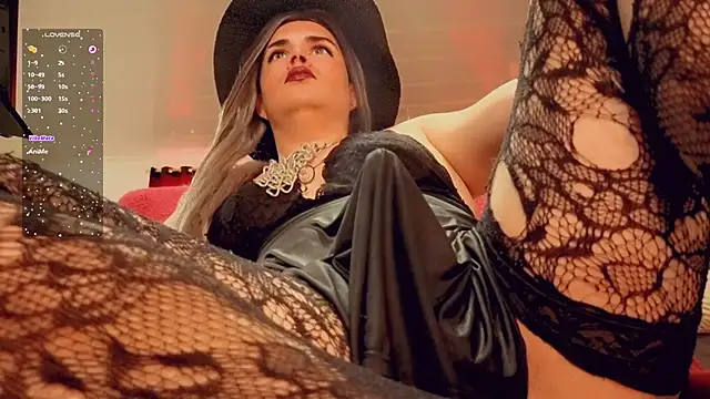 Snapshot of camyl93 chatting on 02-09-26, 09:30 camyl93 online show from 02-09-26, 09:30