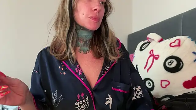 airgeadx online show from 04-12-26, 05:40