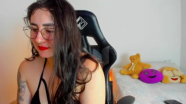 Susan Foxx online show from 03-14-26, 05:40