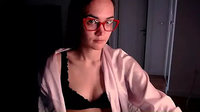 EvelynGG online show from 05-20-26, 10:10