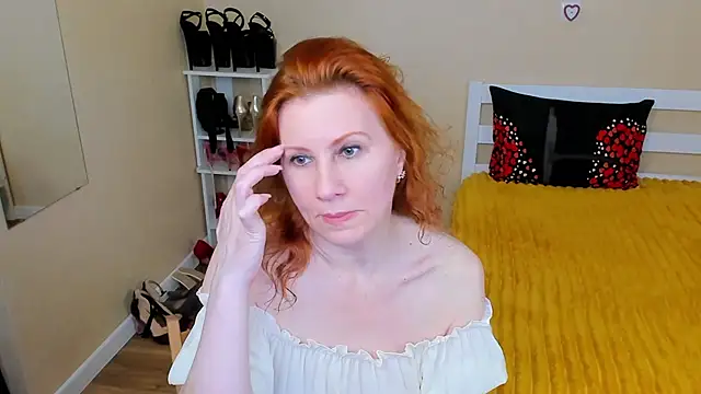 FoxySophia online show from 07-14-26, 10:54