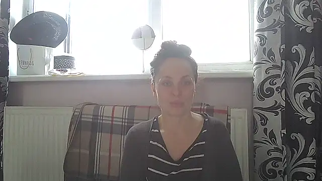 LindaStarS online show from 05-02-26, 06:40