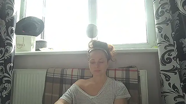 LindaStarS online show from 05-14-26, 03:41