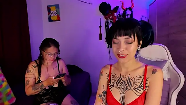 Snapshot of dungeongirls chatting on 03-31-26, 07:36 dungeongirls online show from 03-31-26, 07:36