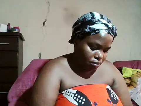 Snapshot of sexybigboobz chatting on 12-18-25, 05:57 sexybigboobz online show from 12-18-25, 05:57